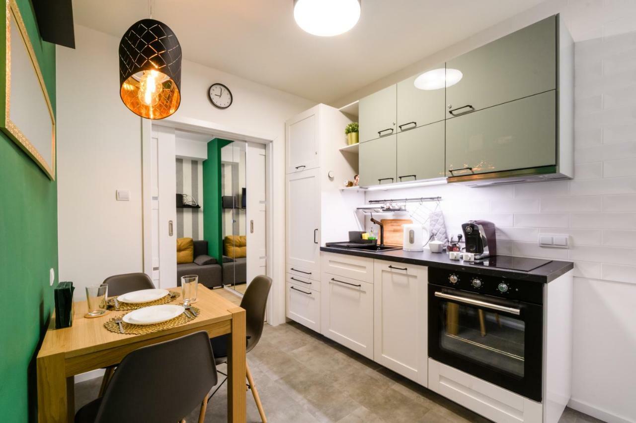 Labo Apartment Dzialdowska Варшава Экстерьер фото